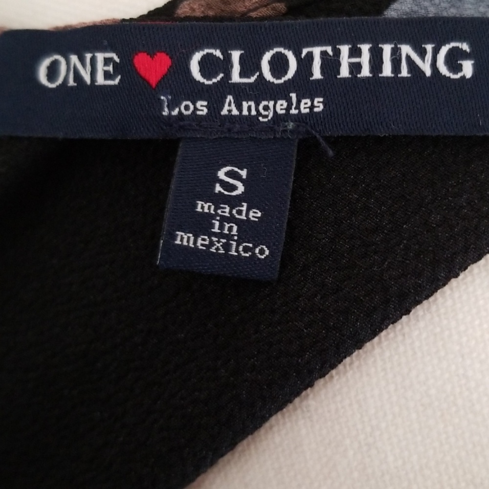 One ❤ Cothing Top - Picture 4 of 5